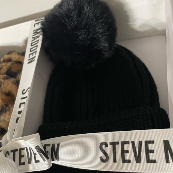 Steve Madden leopard print slippers and hat - Picture 7 of 8